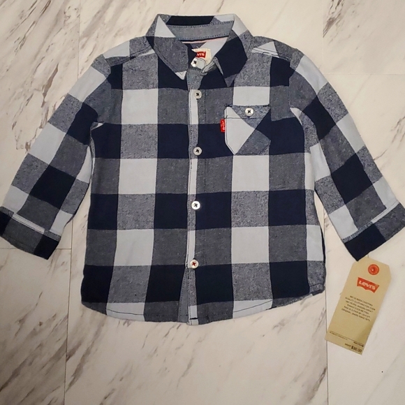 Levi's Flannel Botton-Up - Picture 1 of 1